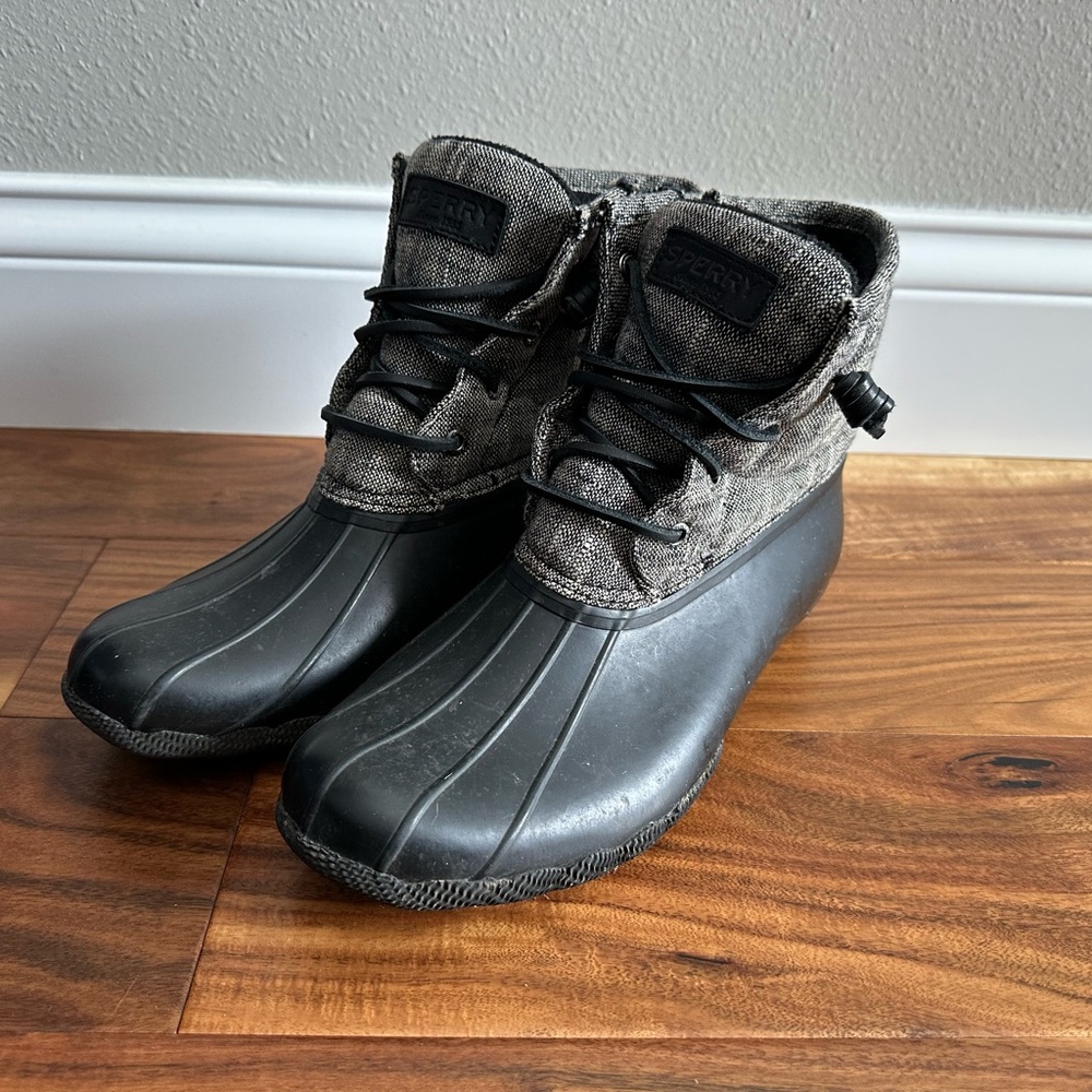 Sperry Waterproof Duck Boots size 9